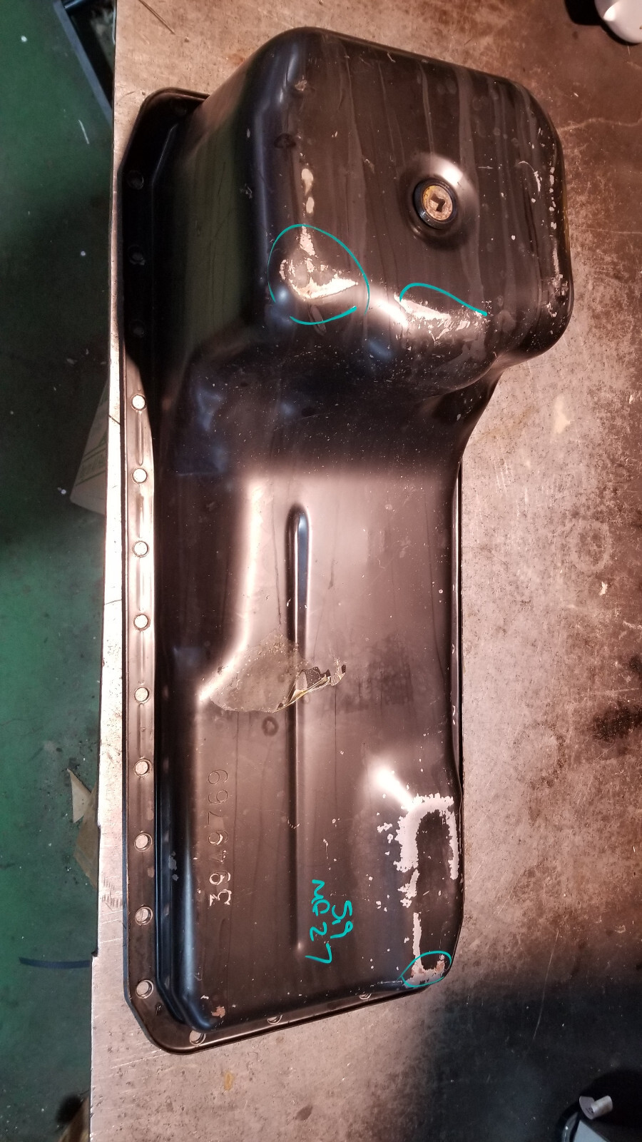 CUMMINS OIL PAN 3949769 - Picture 1 of 8