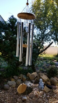 WIND CHIME HANGS 30 INCHES. EXHART.5''X5''X30'' SILVER