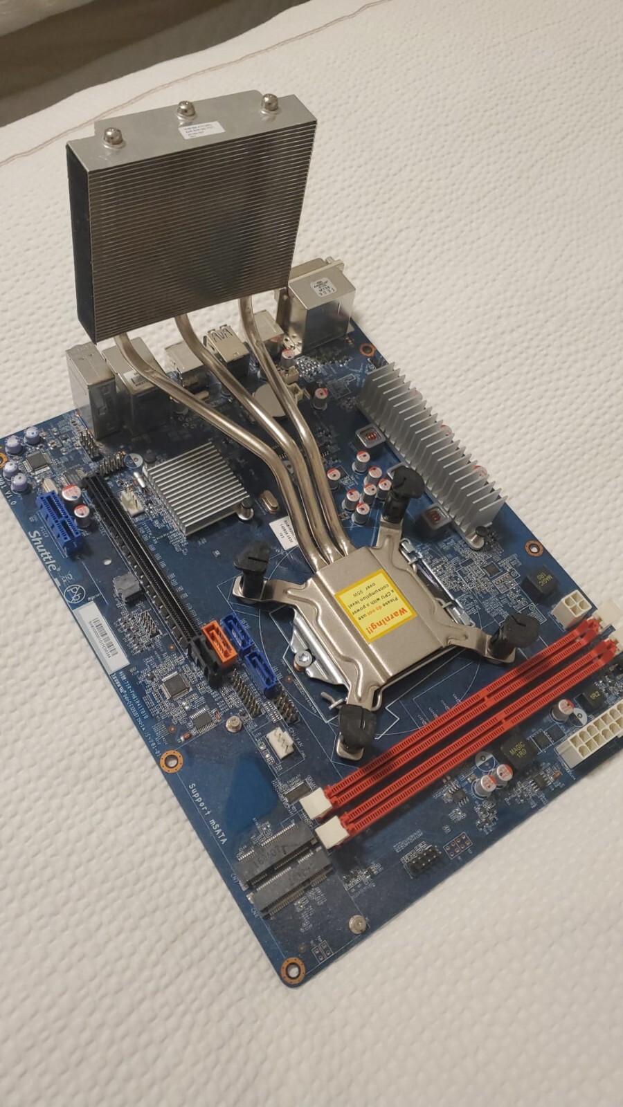 Shuttle シャトル/パソコン/XS35V50401G03F00013/Bランク/75【中古】 SH570R6 | Shuttle