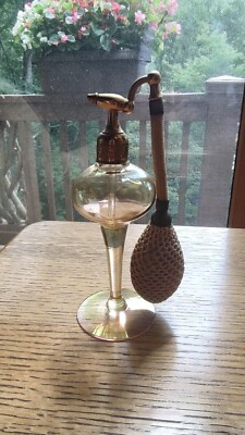 DeVilbiss 1930s Art Deco style atomizer perfume bottle 