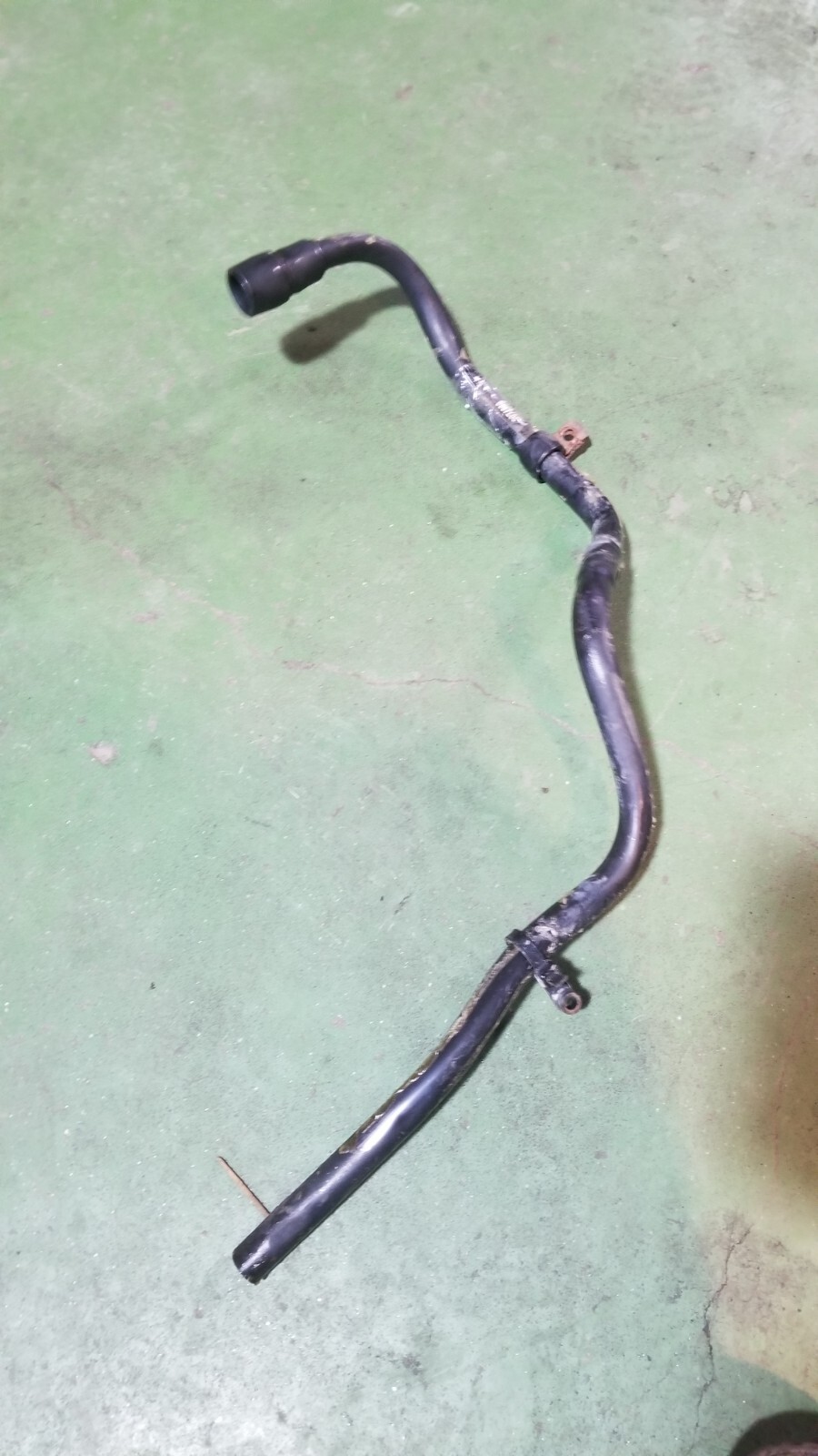 3974888 5.9L CUMMINS CRANK CASE VENT TUBE CCV BREATHER TUBE - Picture 2 of 3