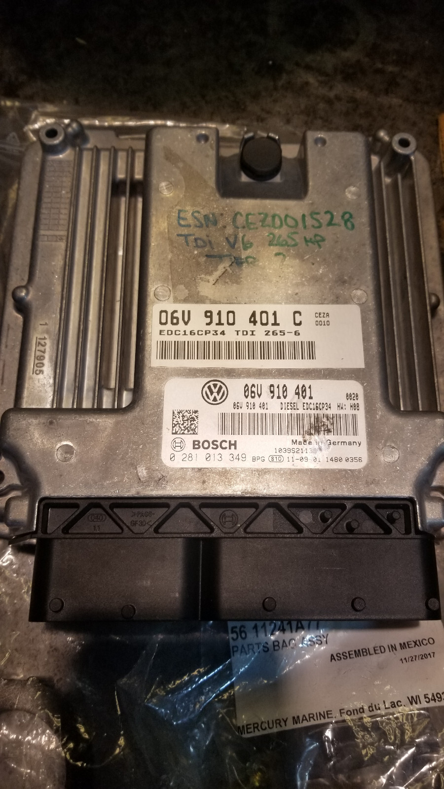 CORE Mercury-Mercruiser 77-8M0124450 ECU-265 HP FOR PARTS/UNKNOWN CONDITION - Picture 3 of 5