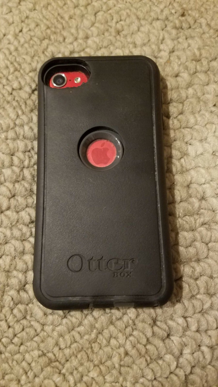 Apple iPod touch 5th Generation Red (32 GB) with OtterBox Defender Case Bundle