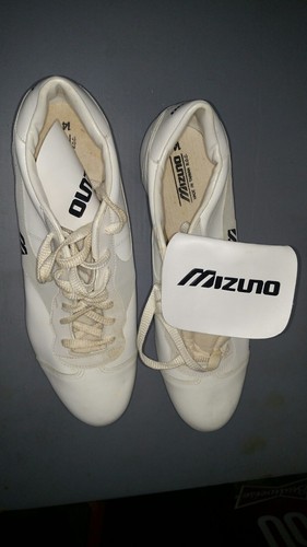 Vintage New old Stock Mizuno Football Screw In Cleats Shoes Size 14 White