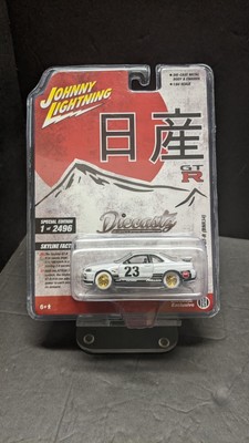 Johnny Lightning 1999 2000 Nissan Skyline GT-R BNR34 WHITE CHASE Hobby Exclusive