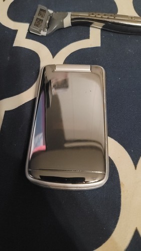 Sanyo SCP 3810 (Mirro) - Silver (Boost Mobile) Cellular Phone