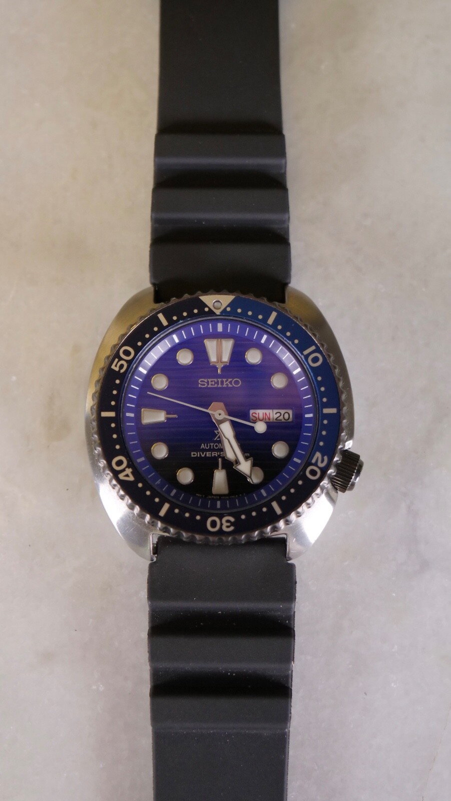 時計 SEIKO AIR DIVER'S200m 
SPECIAL EDITION Seiko Air Diver Special Edition - Clocktiques