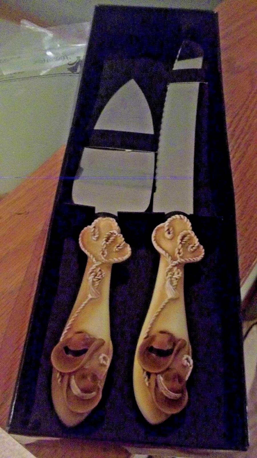 Studio His & Hers Cake Topper & Serving Set Cowboy Hats, Rope, Double Hearts-new