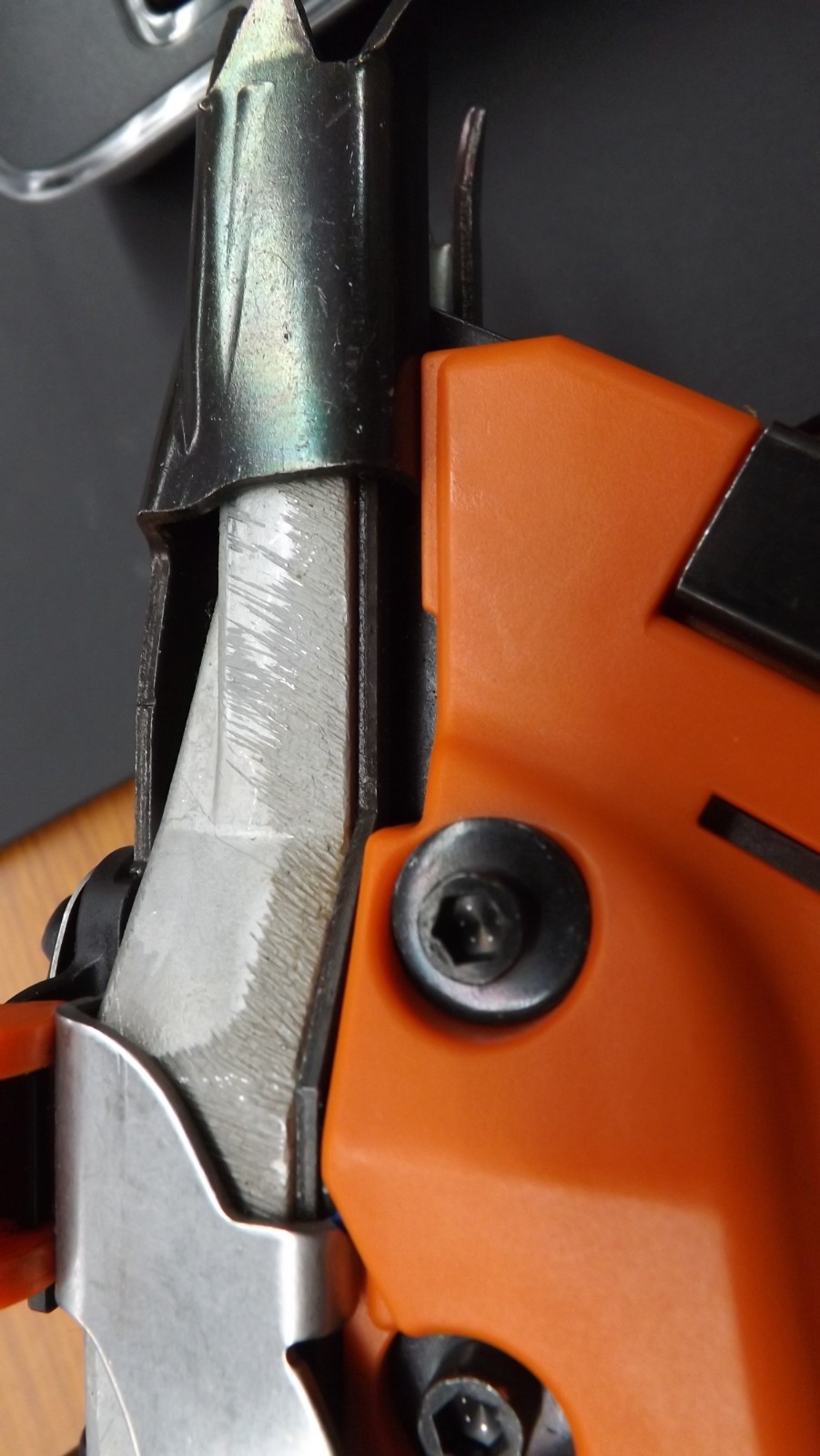 Paslode Cordless CF325XP Lithium-Ion 30° Framing Nailer SEALED BATTERY W/CHARGER