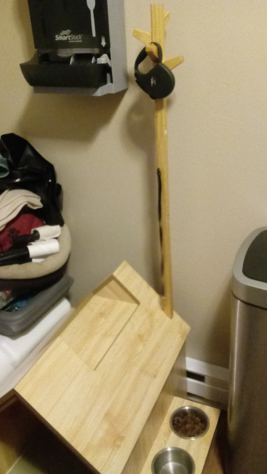 Sauder Furniture 417192 Light Pine Indoor Dog House W/ Food and Water Shelf