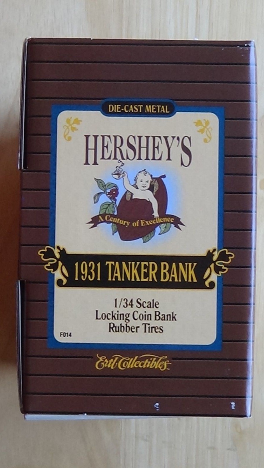 ERTL Collectibles Hershey's Syrup 1931 Hawk Tanker Truck Bank LE NEW in Box