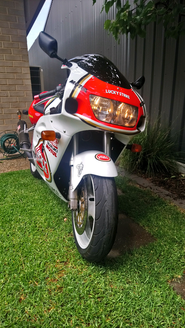 Мотоцикл suzuki 1997