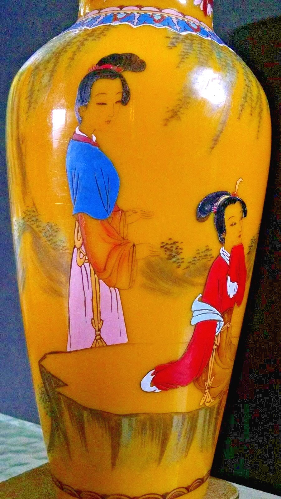 Ching Dynasty Qianglong yellow cased glass enamel design c. 1915