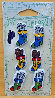 Trenas Trinkets 6 Ceramic Buttons Kitty Cats in Christmas Stockings Vintage NWT