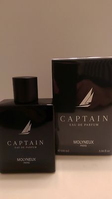Captain Molyneux  Men  Eau de Parfum Spray 3.3 oz / 100 ml New in Box - Sealed