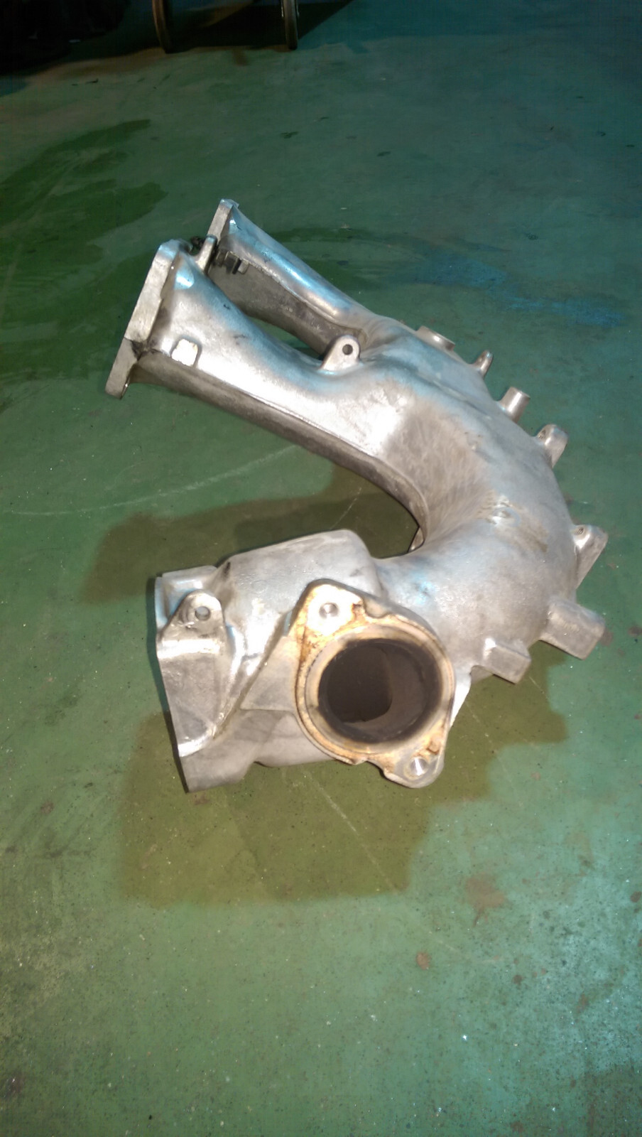 2017-2019 Chevy/GMC L5P 6.6 Duramax Upper Intake Manifold 12686016 - Picture 8 of 8
