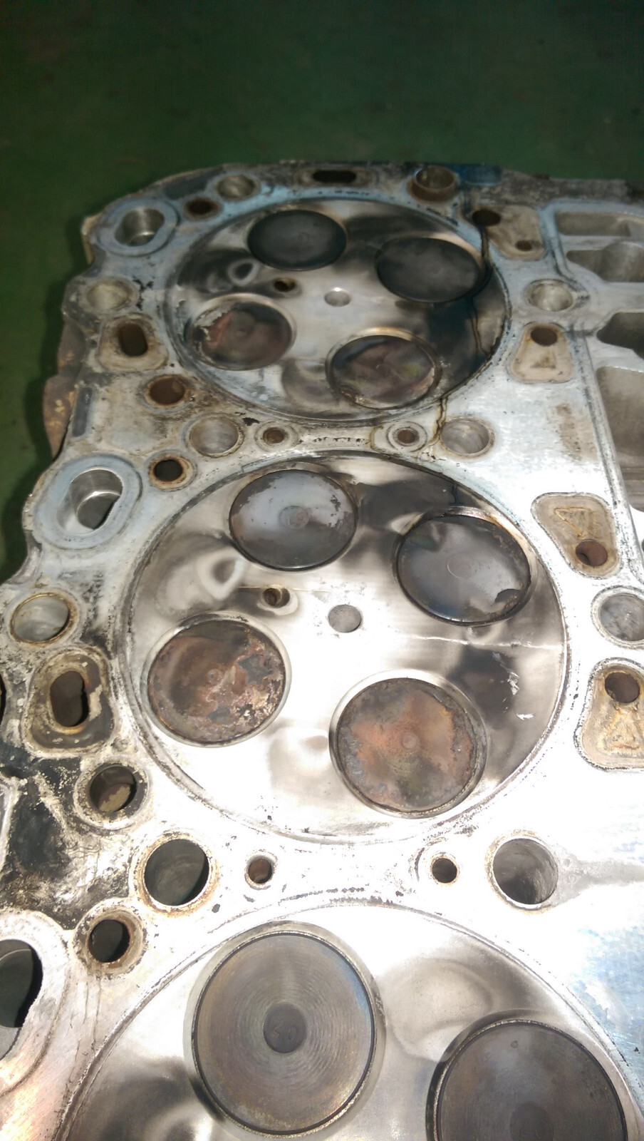 DRIVERS LEFT HAND 2006-2010 Chevy GMC 6.6 LBZ LMM DURAMAX CYLINDER HEAD  C4 - Picture 4 of 12