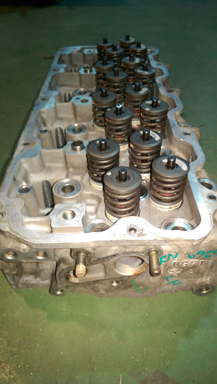 97779578 97320788 01-04 2001-04 LB7 DURAMAX 6.6 6.6L LH Drivers CYLINDER HEAD - Picture 7 of 12