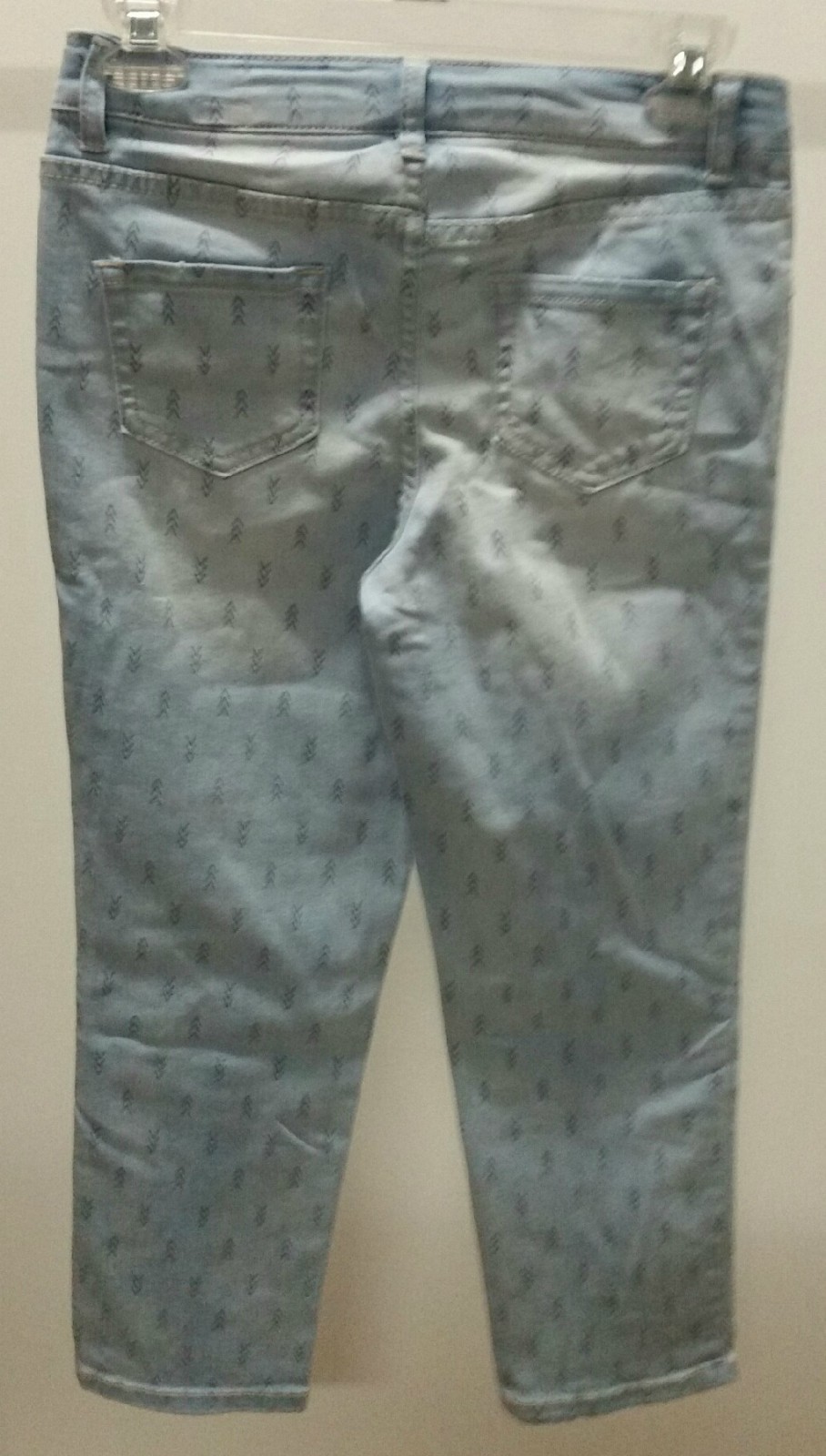 NWT Cat & Jack Girls' Light Blue Denim Super Skinny Stretch Jeans Size: 14