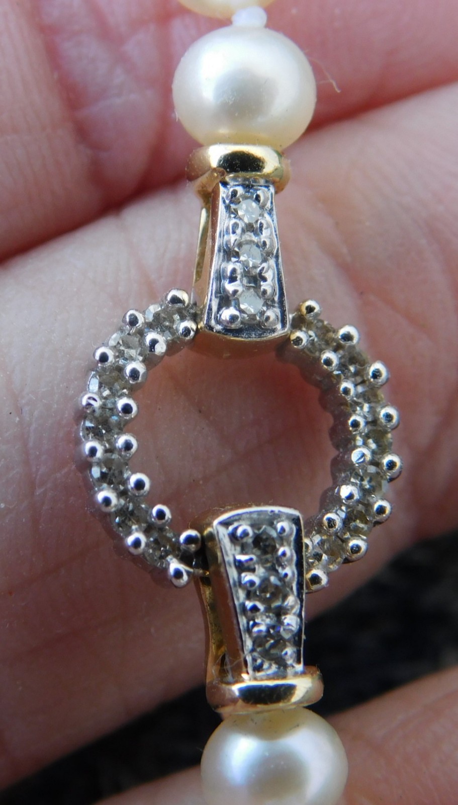 Genuine Freshwater Pearl Strand & Diamond 8