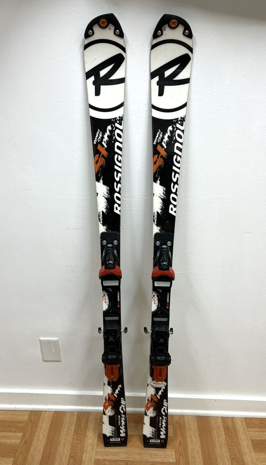 146 cm ROSSIGNOL Radical World Cup SL PRO Race Skis w Axial 146 cm ROSSIGNOL Radical World Cup SL PRO Race Skis w Axial