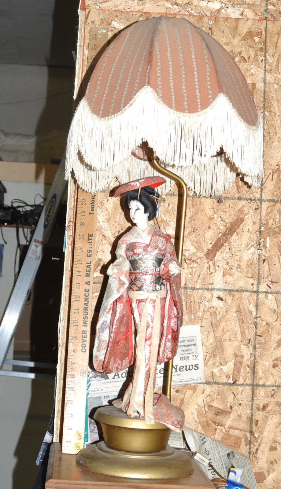 Stunning 3 foot 1940s antique Japan Geisha Lamp wood, metal, fine fabric, works