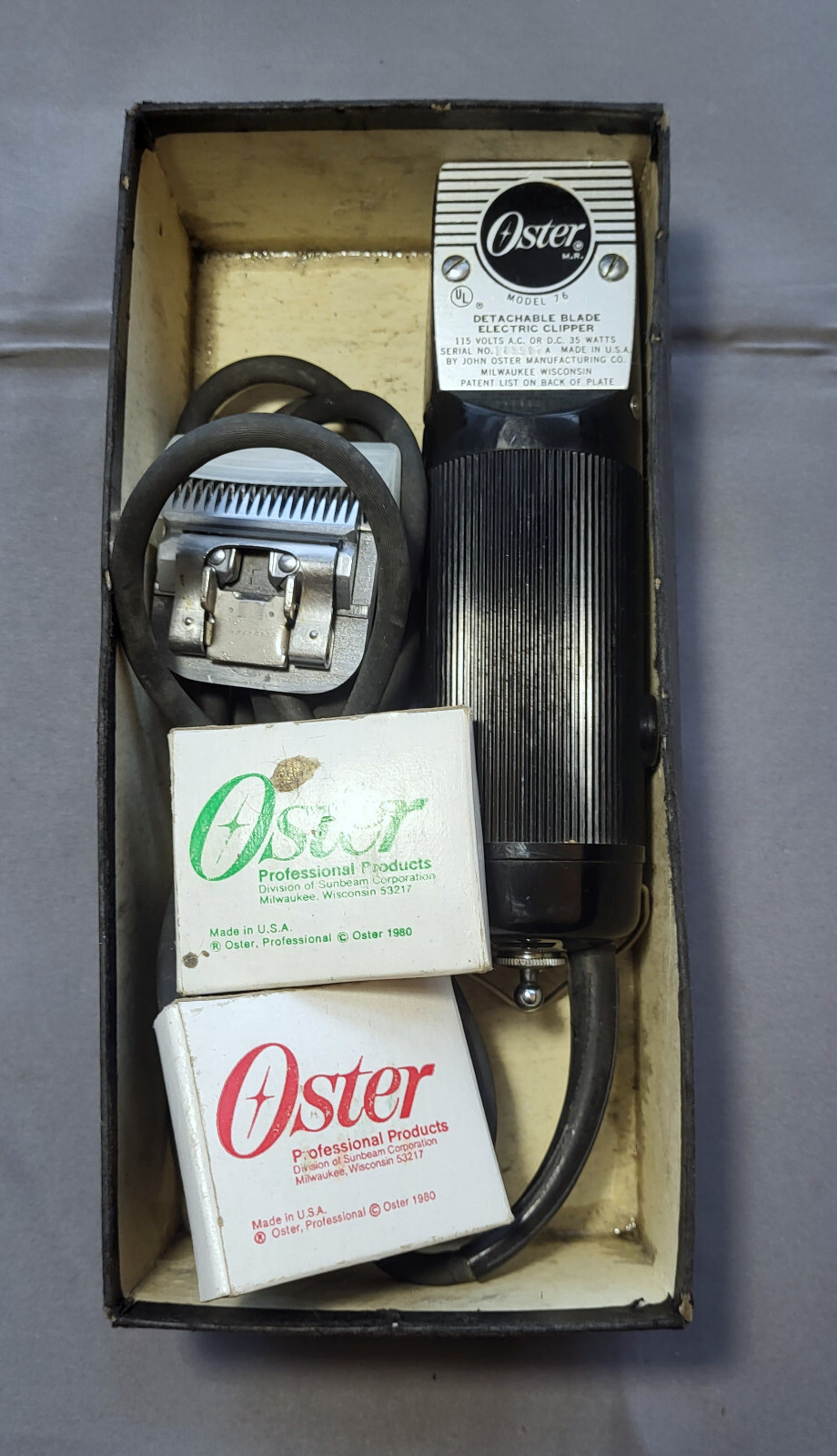 Vintage OSTER Model 76 Professional Barber Clippers with Box