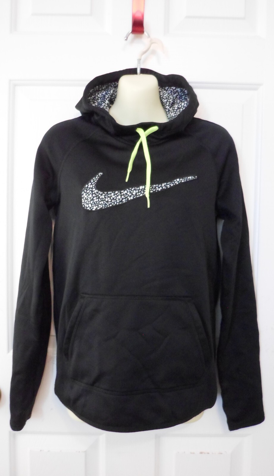 ★★Nike★★ Therma Fit Swoosh Pullover Hoodie M BlackHeader Nike Black Therma Fit Pull over Hoodie Sweatshirt ~Black
