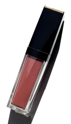 Estee Lauder Pure Color Envy Liquid Matte 420 Rebellious Rose.