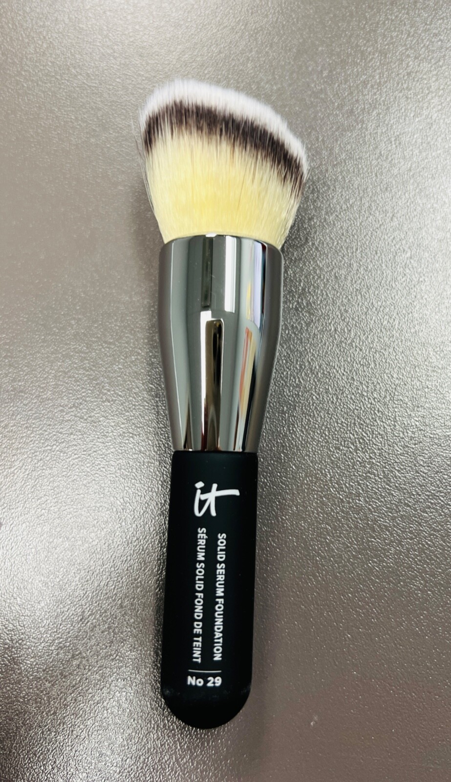 IT COSMETICS HEAVENLY LUXE SOLID SERUM FOUNDATION BRUSH #29