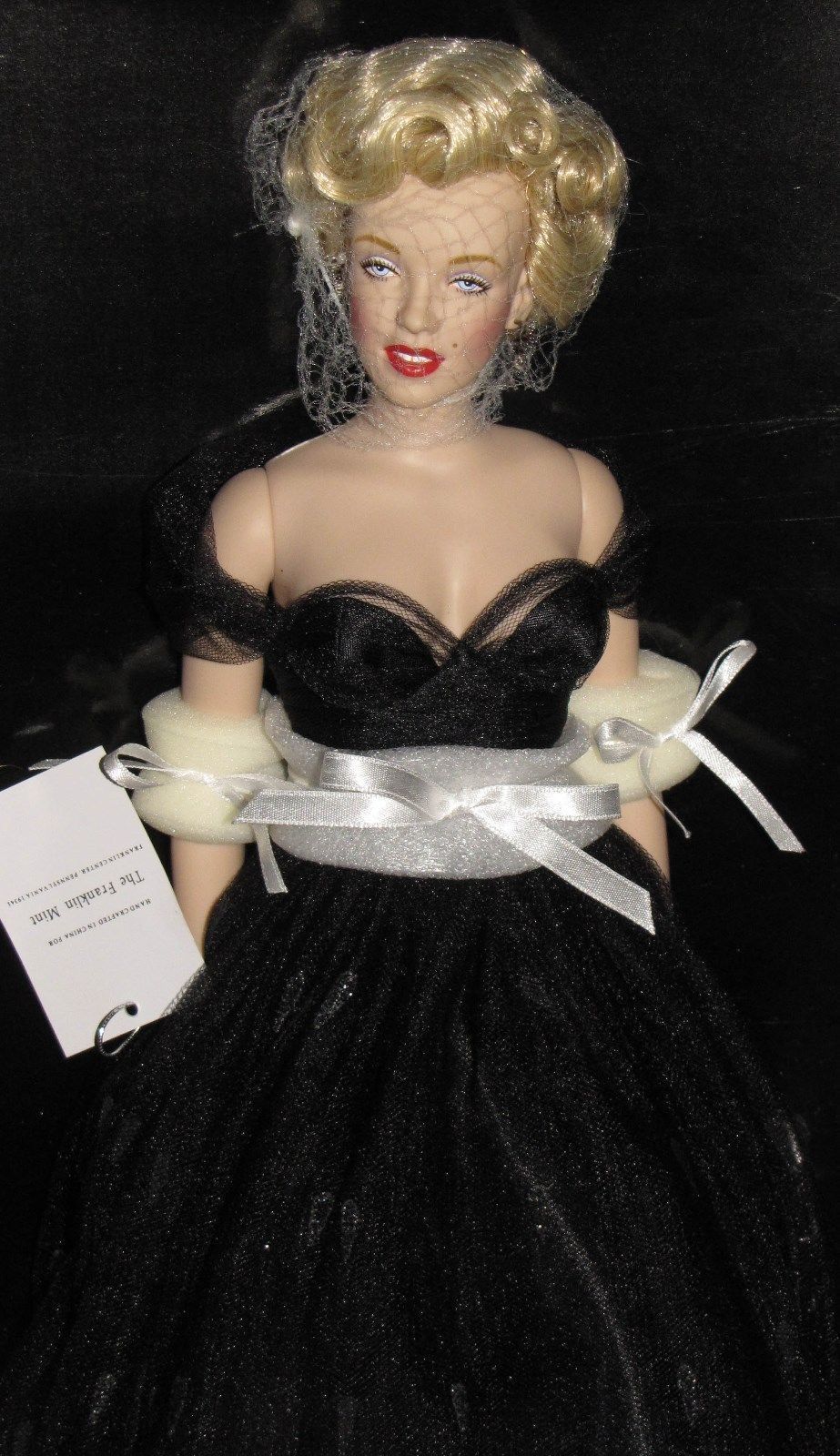 FRANKLIN MINT MARILYN MONROE HOLLYWOOD AWARDS NIGHT GOWN 16