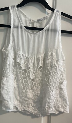Acemi Women's Size Medium White Embroidered Keyhole Sleevless Top