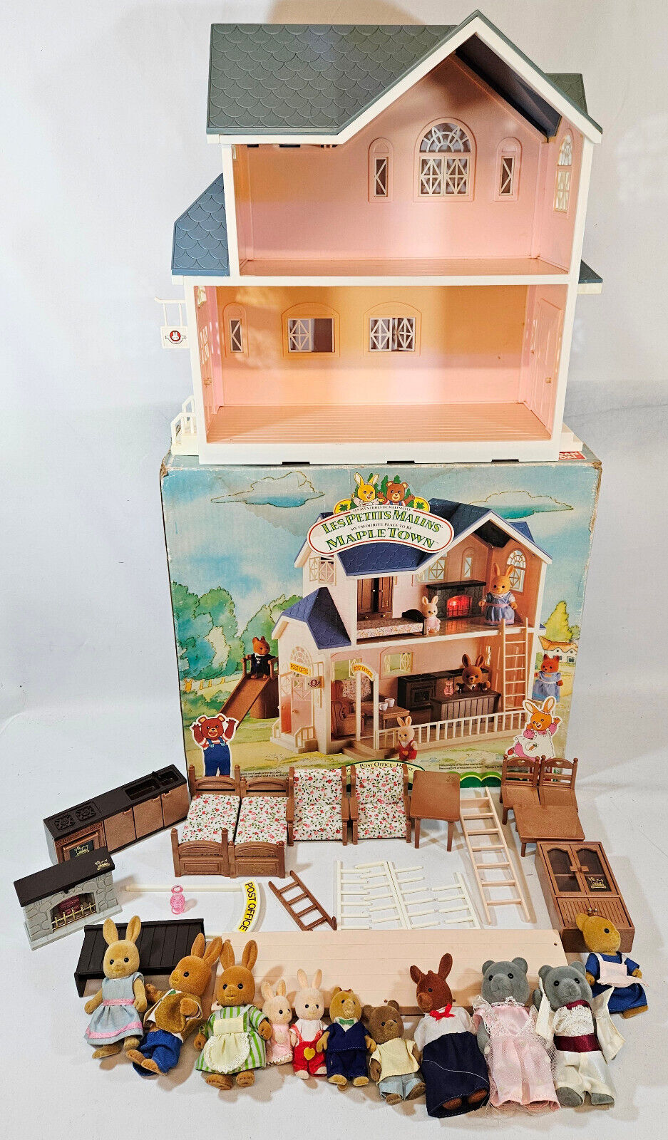 Vintage Bandai Maple Town Post Office, 11 Figures Vintage Bandai Maple Town Post Office, 11 Figures
