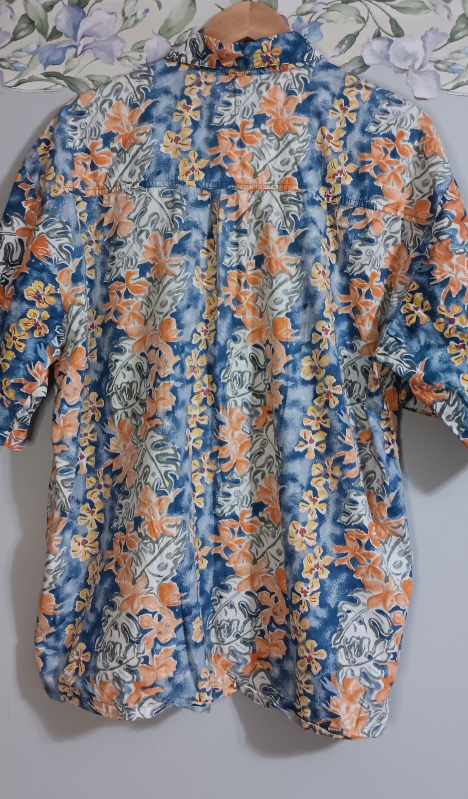 Sportif Large Vintage Colorful Tropical Vacation Casual Travel Cruise Button Top
