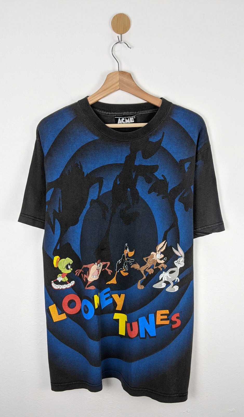 Vintage shadow Looney Tunes Bullseye shirt 90s AOP | eBay Vintage shadow Looney Tunes Bullseye shirt 90s AOP | eBay