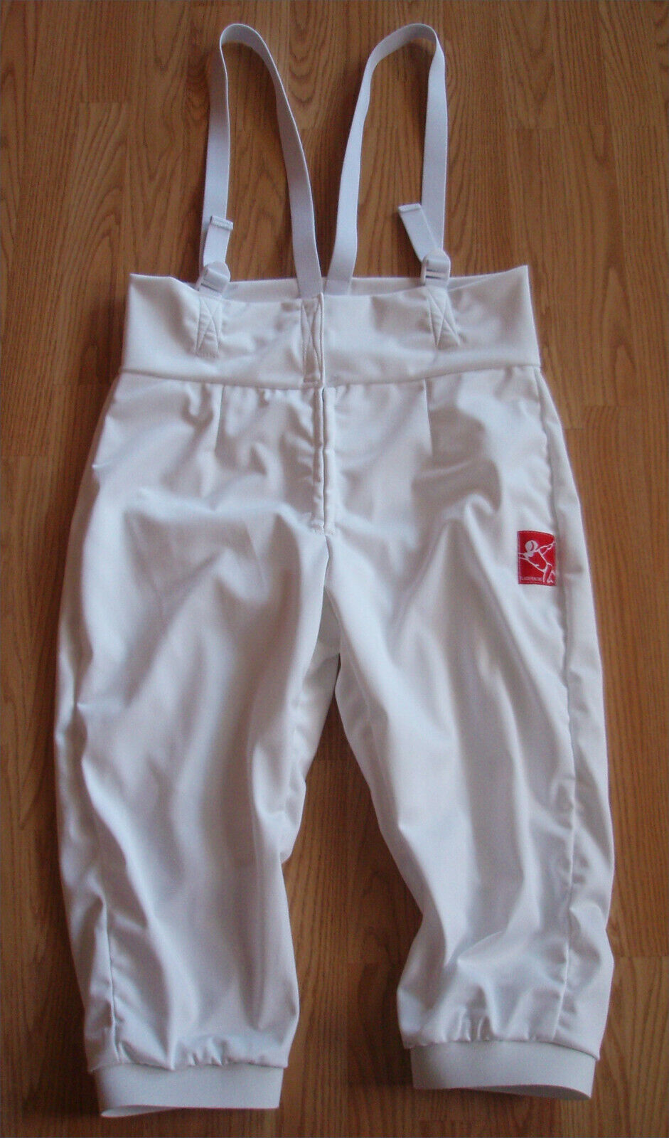 NEW Youth 350N Competition Regulation Fencing pants knickers with suspenders | eBay NEW Youth 350N Competition Regulation Fencing pants knickers with suspenders | eBay