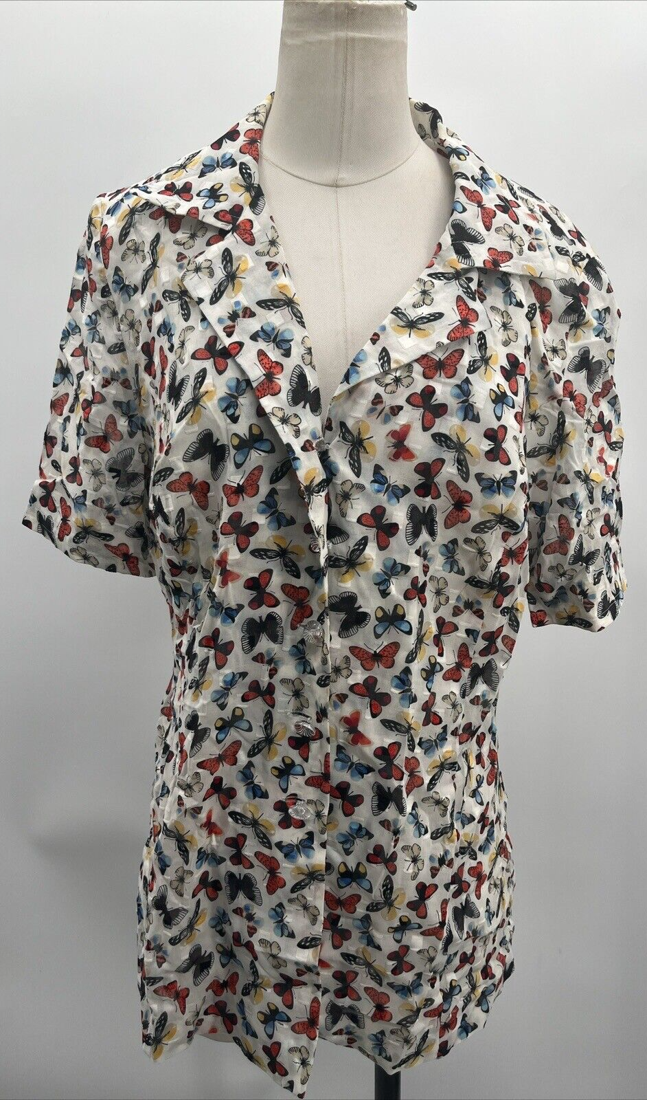 KNOTHE DESIGN Women's Short Sleeve Button Up Butterfly