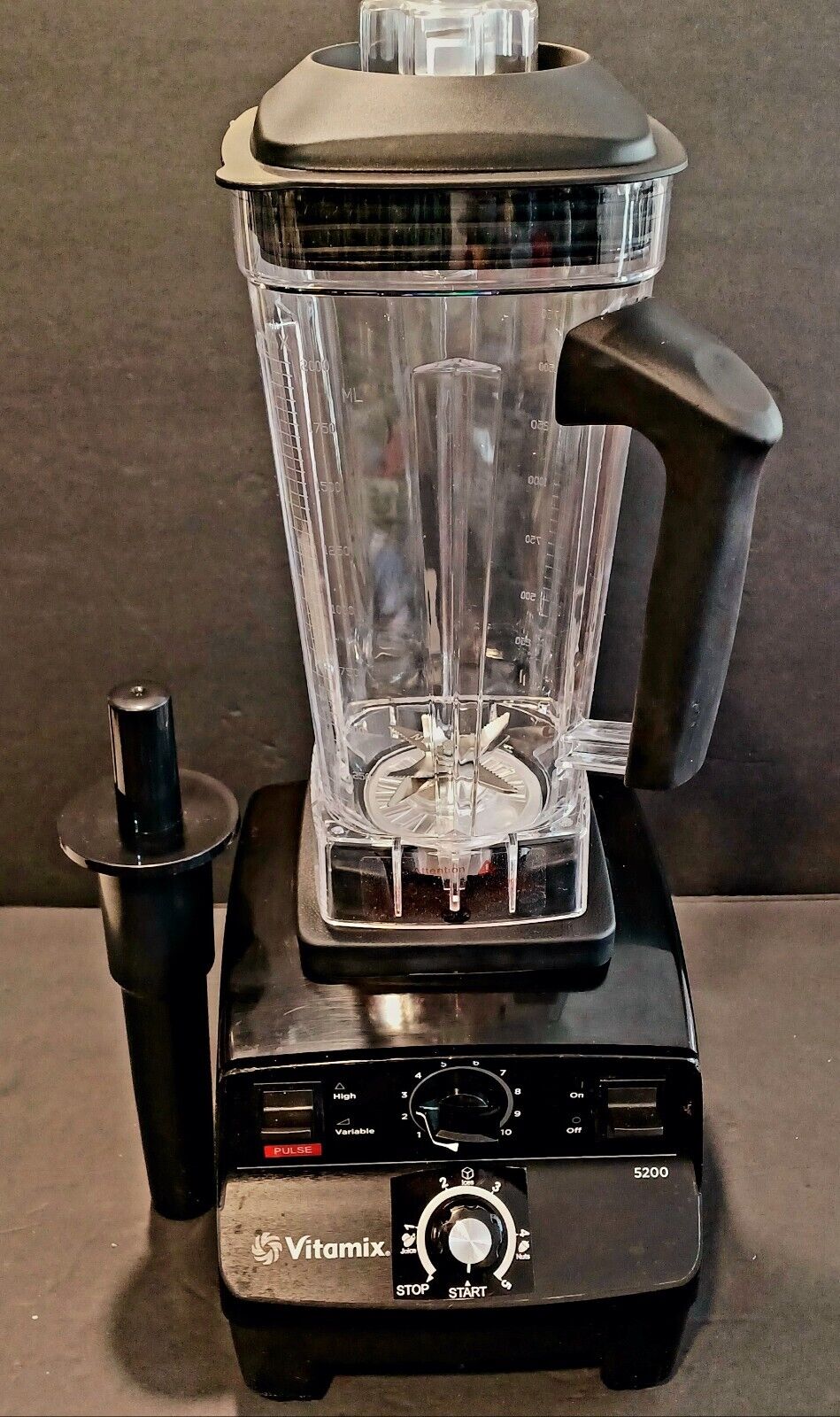 VitaMix 5200 220-240 Volt WITH NEW MOTOR, CONTAINER, CIRCUIT BOARD, 5 PROGRAMS VitaMix 5200 220-240 Volt WITH NEW MOTOR, CONTAINER, CIRCUIT BOARD, 5 PROGRAMS
