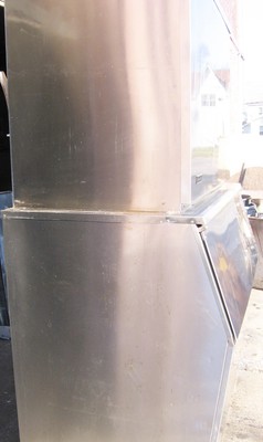 Large Kold-Draft 1000 lb daily Ice Maker Machine with 950 pound bin water-cooled