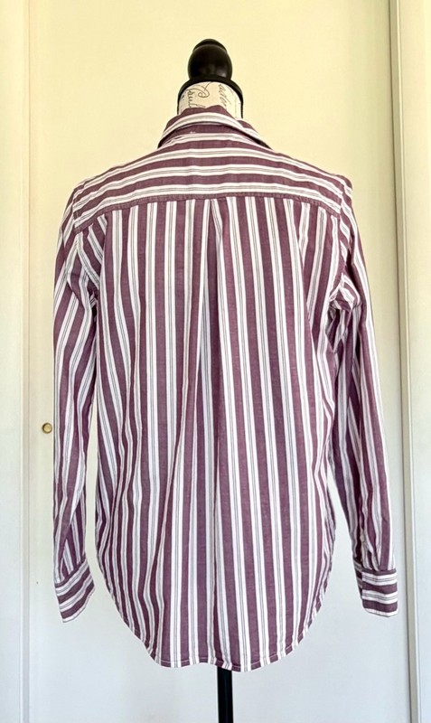 Old Navy The Classic Shirt Women's Button-Down Shirt Purple White Striped