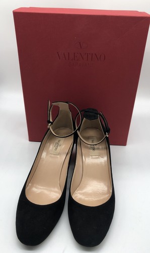 VALENTINO GARAVANI ブラック ハイヒール Valentino Garavani 80mm V-logo Embellished Pumps | Black