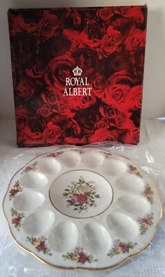 NIB VINTAGE Royal Albert 2004 Old Country Roses Deviled Egg Dish GORGEOUS 