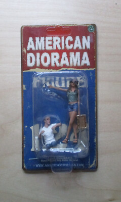 Hitchhiker Man & Woman Set Green White American Diorama 1:24 Scale 3'' Figure
