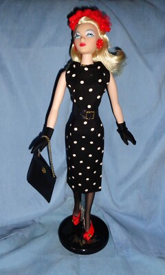 SANDRA STILLWELL FOR GENE MARSHALL ENSEMBLE-EXCELLENT,MINT-NO DOLL