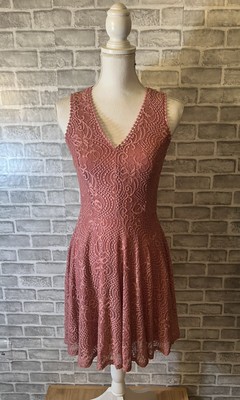 Francescas XS Dusty Rose Pink Lace V Neck Sleeveless Fit & Flare Dress Lined NEW