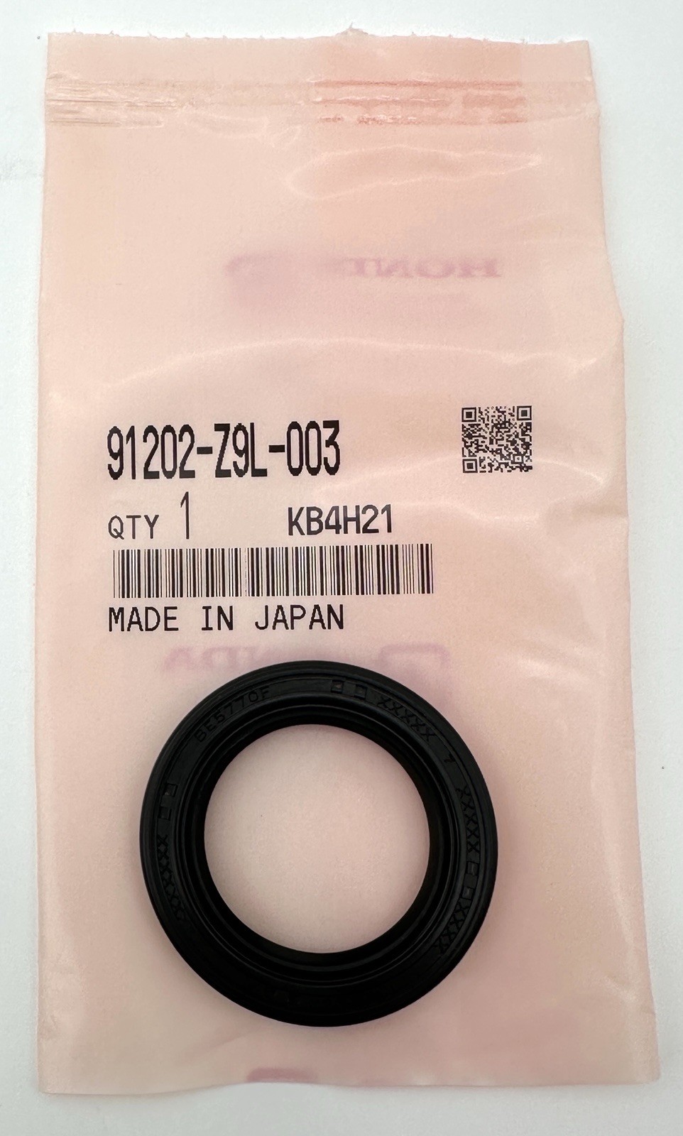 Genuine Honda Oil Seal 91202-Z9L-003 HRN216 HRX217K6 ((28X41.25X6