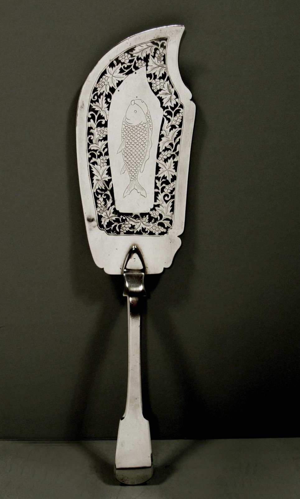 Chinese Export Silver Fish Slice          c1850 KHC   -    RARE FORM   -