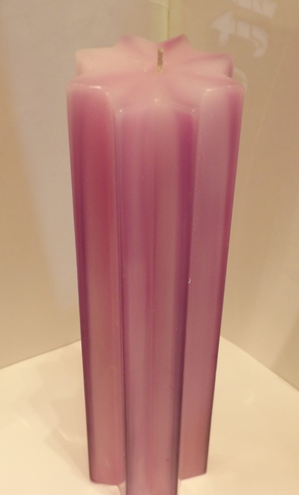 Chirstmas Candle, mulberry scent star 8 point 9