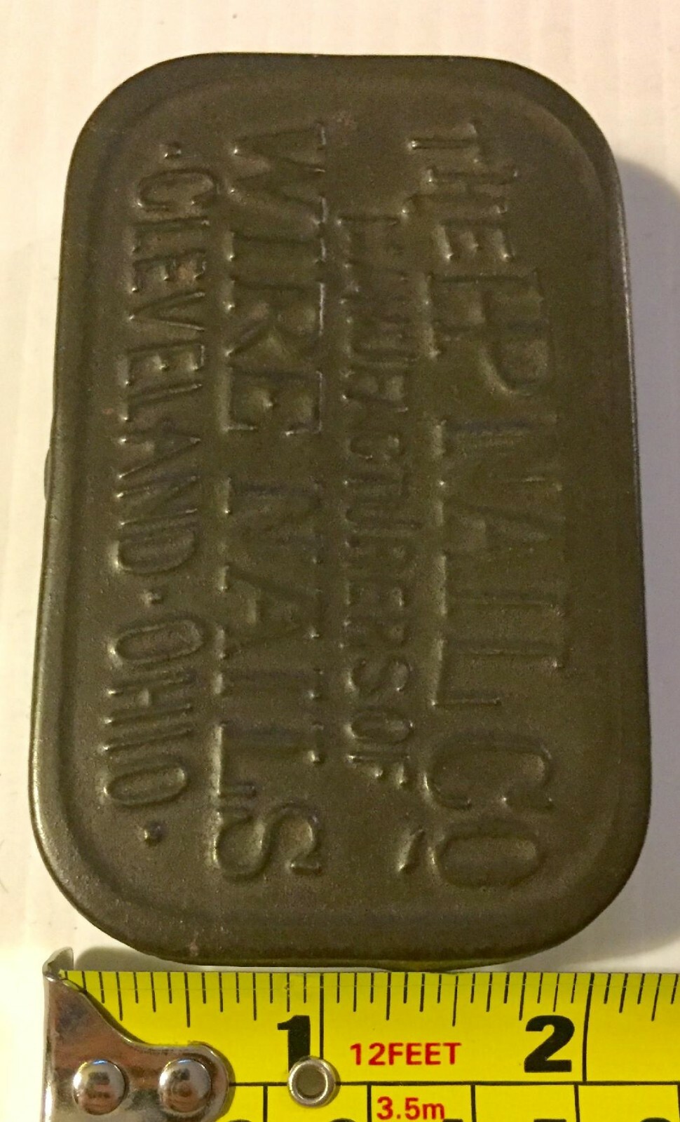 vintage/antique tin  HP NAIL COMPANY Cleveland, Ohio w/Nails !!!