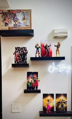 Mezco One:12 Collective 6 Mezco One:12 Collective 6